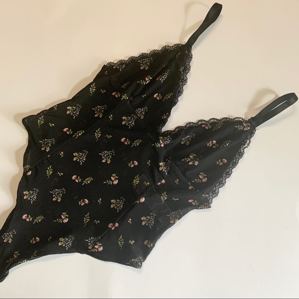 Floral Lace bodysuit!